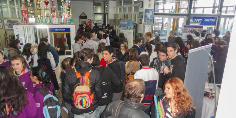 Bahía Blanca - La feria universitaria reuniendo a profesores y alumnos de los últimos años del secundario con las principales universidades.